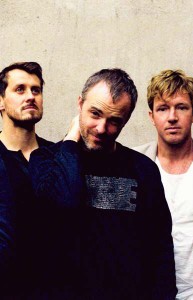 Escucha lo nuevo de Travis