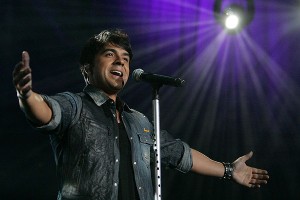 Luis Fonsi (2da. Parte)
