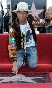 Pharrell Williams Ya Tiene su Estrella en el Paseo de la Fama