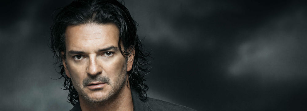 ¡Feliz Cumpleaños Ricardo Arjona! Revisamos Sus Mejores Videos
