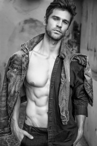 El Modelo Brasileño Más Cotizado y Guapo del Momento