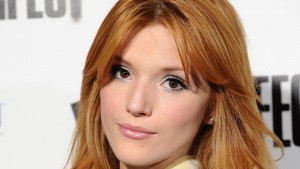 Bella Throne vuelve a la TV con "Famous In Love"