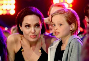 Brad Pitt y Angelina Jolie apoyan a John, su hija que se siente niño desde los 3 años