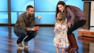 Adam Levine conoce a la niña que lloró cuando se enteró que él estaba casado
