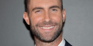Adam Levine le pide disculpas a niña que lloró cuando supo que él se casó