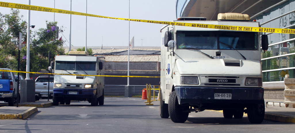 Jovenes encuentran 100 millones de pesos y los devuelven: ¿Qué harías tú con ese dinero?