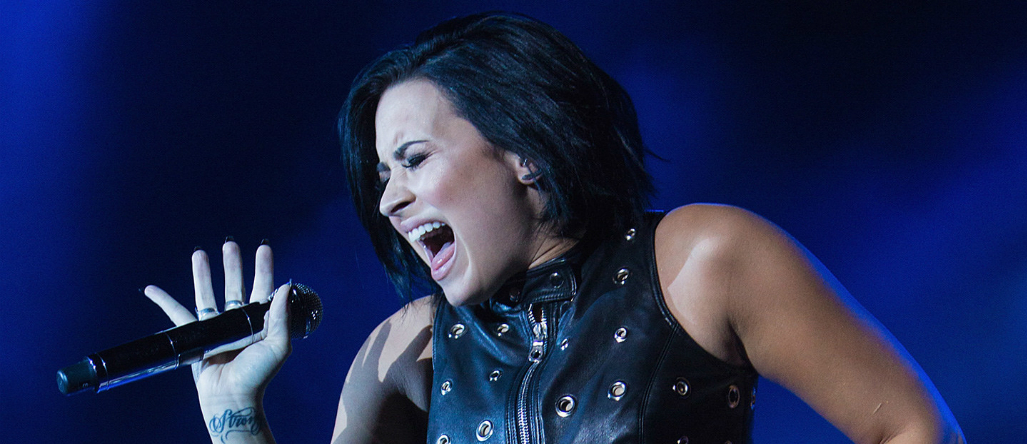 ¡Aplausos! Escucha el cover que Demi Lovato hizo de "Hello" de Adele