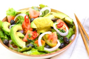 Alimentos saludables y ricos para aliñar sin agregar sal