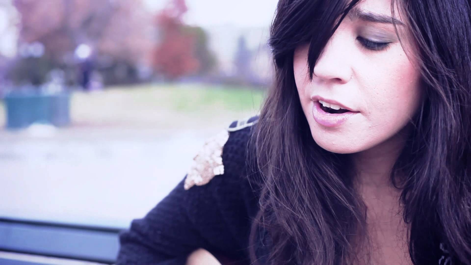 Javiera Mena lanza single y video