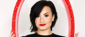 Así reaccionó Demi Lovato tras caerse en su último concierto