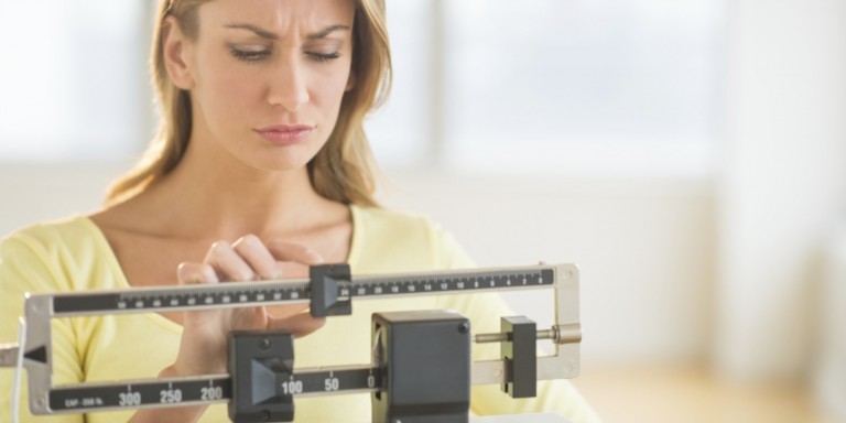 ¿No logras bajar de peso? Quizás estás cometiendo alguno de estos errores