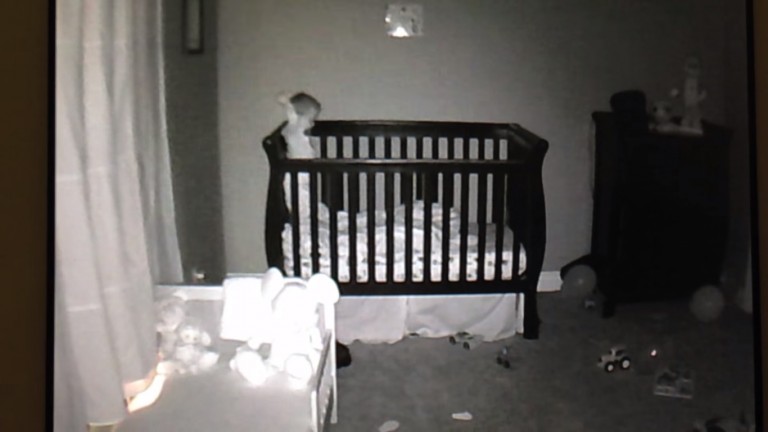 ¡No creerás que hacía este bebe al momento de ir a dormir!