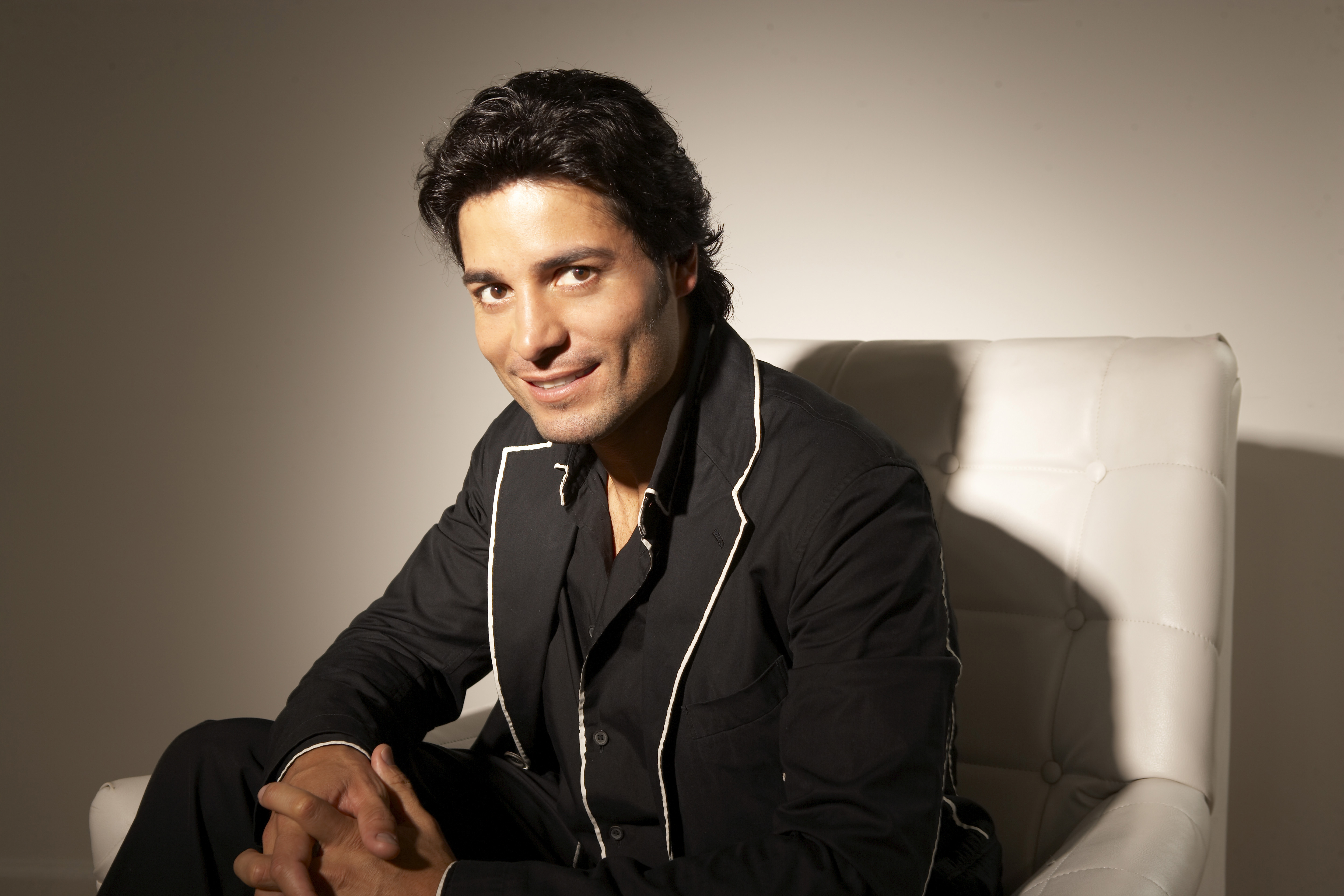 Chayanne's profile including the latest music, albums, songs, music vi...
