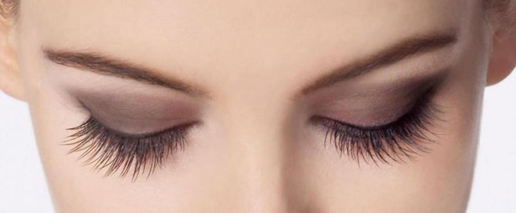 7 trucos naturales para hacer crecer las pestañas