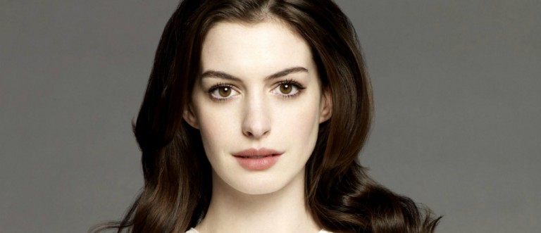 ¡Awww! Nuevas imágenes de Anne Hathaway embarazada