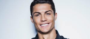 Cristiano Ronaldo nos enamora con su sexy sesión fotográfica