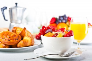 5 alimentos que debes evitar en el desayuno