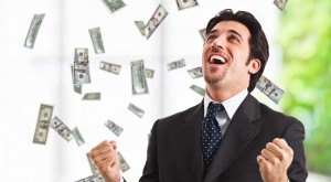 Según estudio, mientras más adinerados los hombres, más infieles son