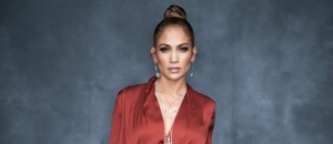 ¡Son iguales! Jennifer López presentó a su guapa madre