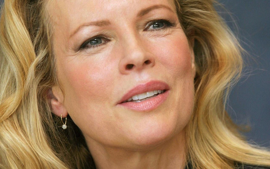 kim bassinger