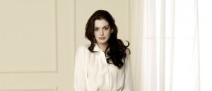 Anne Hathaway, embarazada y con nuevo look