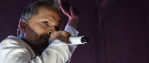 Carnaval de Iquique: Miguel Bosé enamoró con bailes y éxitos