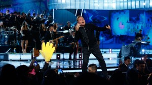 ¿Qué le pasó a Montaner? No salió cuando fue presentado