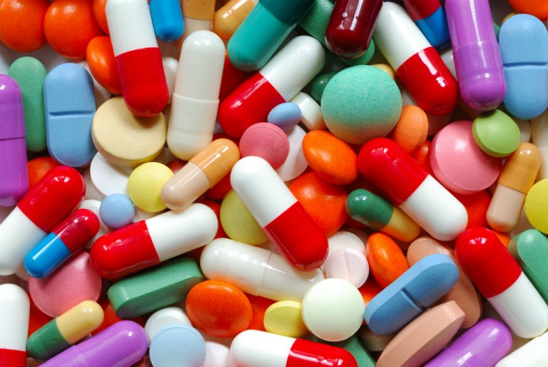 Estas son las 51 comunas que tendrán farmacias populares