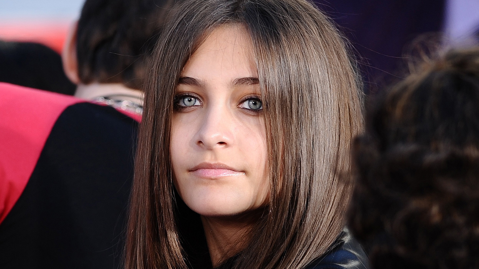 Radical cambio de look de la hija de Michael Jackson