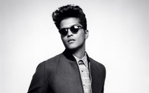 #AlertaDeEstreno Escucha "Versace on the floor", la nueva canción de Bruno Mars