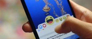 ¿Aburrido de los emoticones de Facebook? Cámbialos con esta extensión