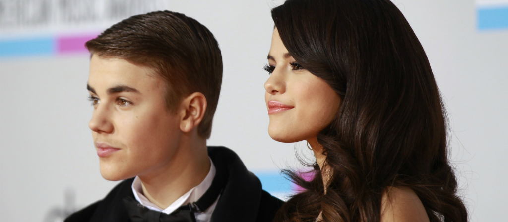 El beso de Justin Bieber y Selena Gomez que causó polémica