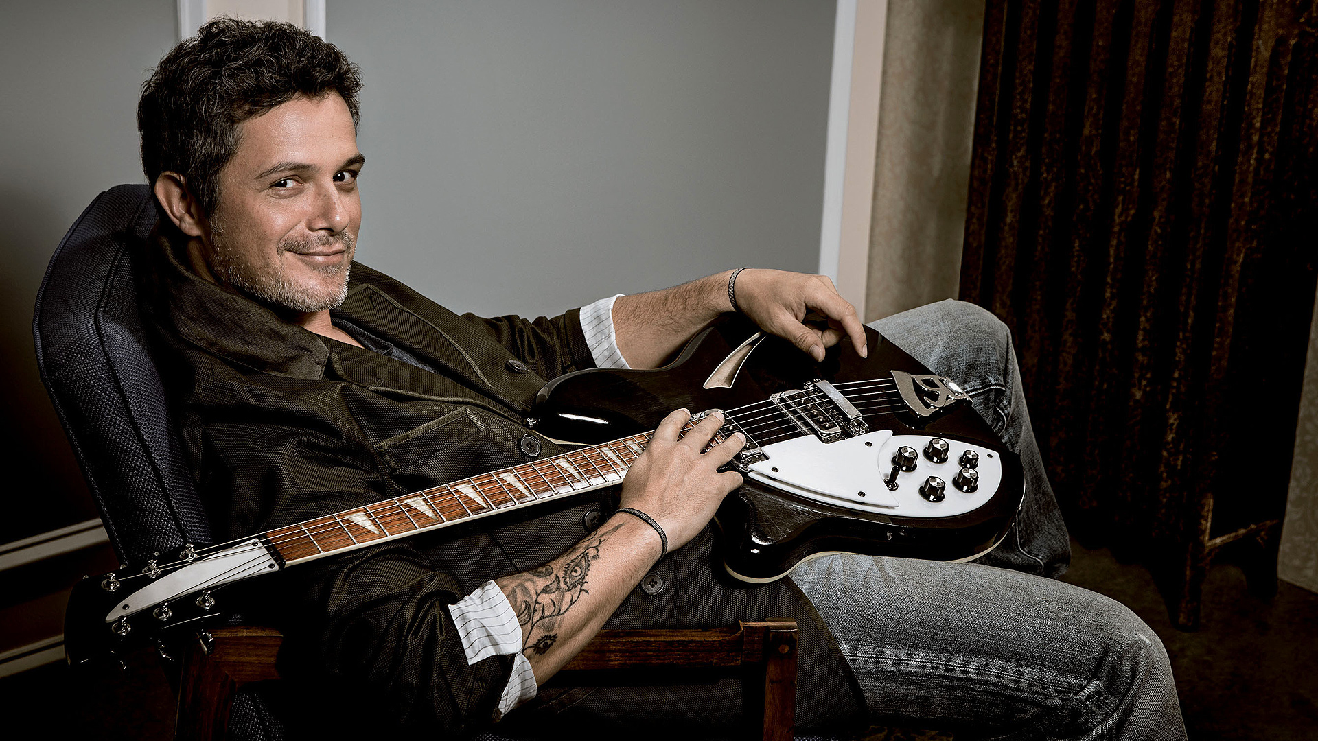 Alejandro Sanz será el premio mayor en rifa solidaria