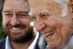 FOTOS: Cortejo fúnebre de Patricio Aylwin ya comenzó su recorrido