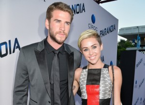 ¡Miley se dejó ver feliz de la vida con su novio!