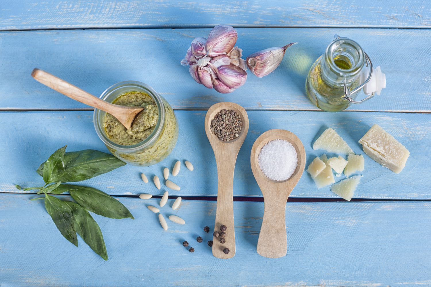 Salsa de pesto con ajo