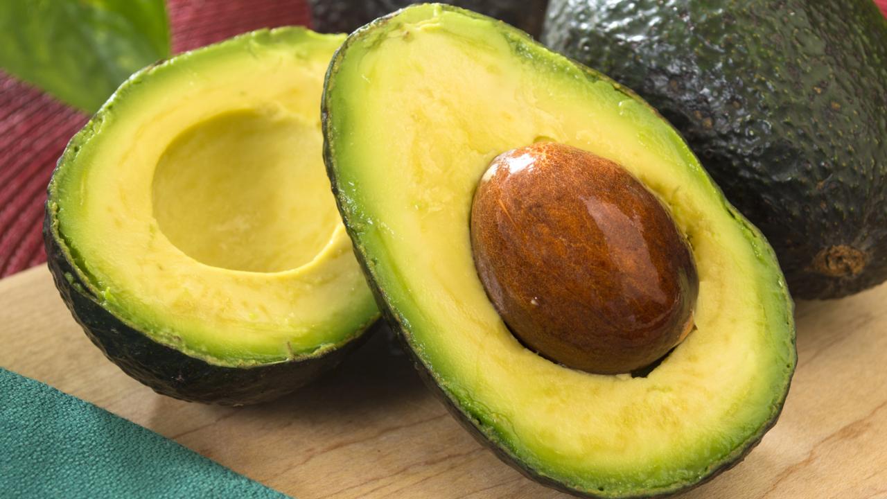 ¡El súper truco que ablanda cualquier palta en 10 minutos!