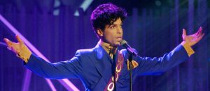 Artistas y famosos despiden a Prince en redes sociales