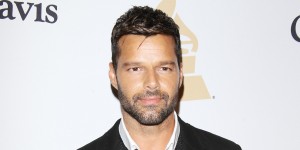Ricky Martin, en Japón y acompañado <3