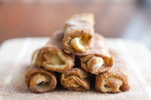 Prepara en familia estos deliciosos rollitos salados y dulces
