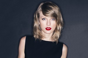 ¿Taylor Swift se puso implantes?