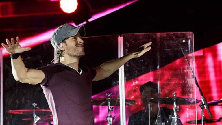 Nicky Jam y Enrique Iglesias arrasaron en los premios Billboard Latinos 2016