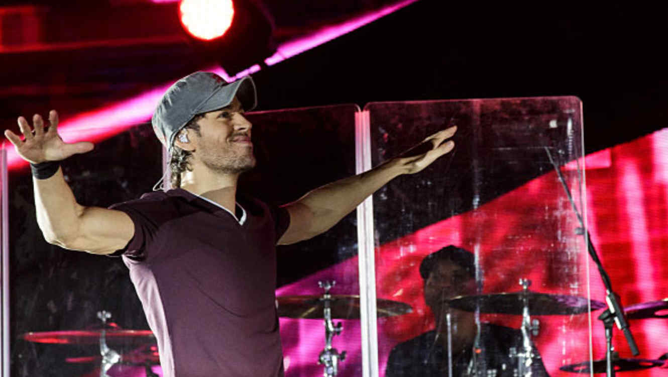 Nicky Jam y Enrique Iglesias arrasaron en los premios Billboard Latinos 2016