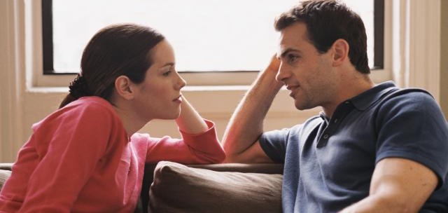 Estudio: El tono de voz podría revelar qué tan infiel es una persona