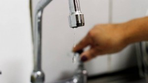 Corte de agua en 27 comunas de la Región Metropolitana