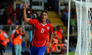 ¡Mark González se lució en jugada sesión de fotos en ropa interior!