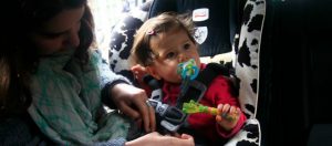 ¡Seamos responsables al conducir con niños!