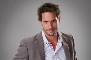 Gonzalo Valenzuela compartió fotos de su personaje en 'Yo soy Lorenzo'