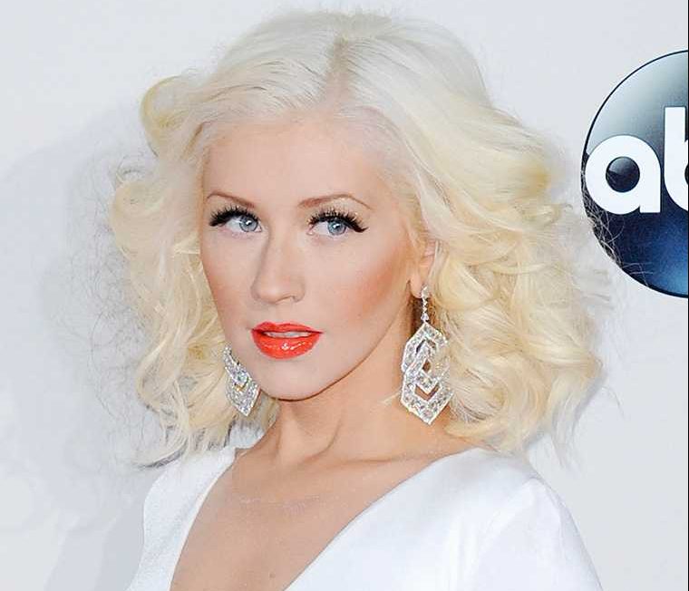 Ice blonde famosas 2