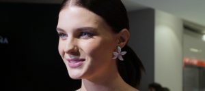 ¿Vestido repetido? Mira cómo lució Josefina Montané en la alfombra roja